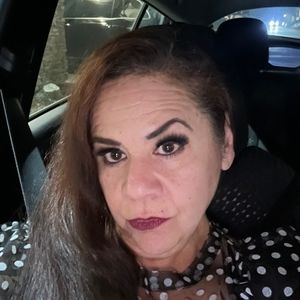 Meet your Posher, Roxanne